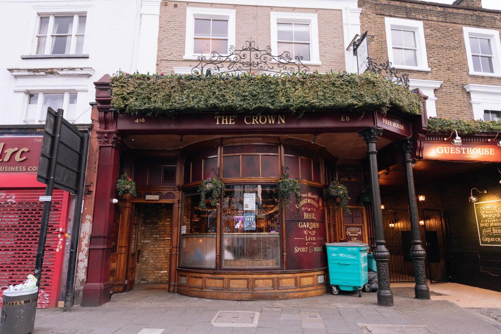 לונדון The Crown Pub & Guesthouse מראה חיצוני תמונה